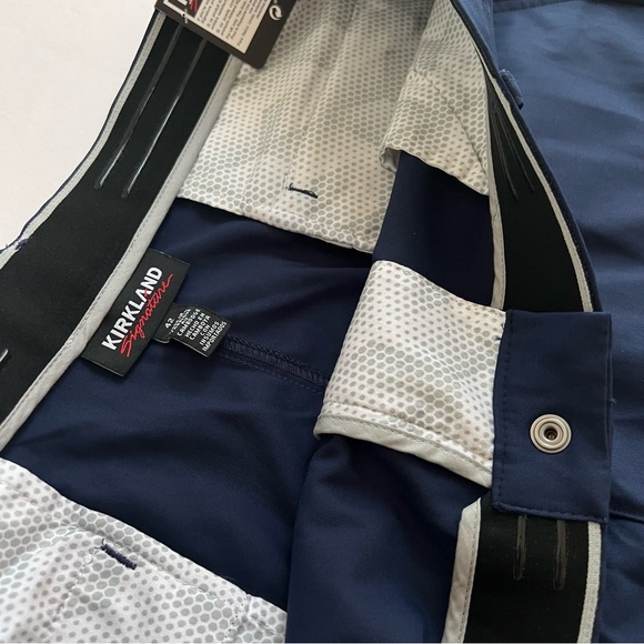 Kirkland Mens Performance Shorts - Picture 6 of 10